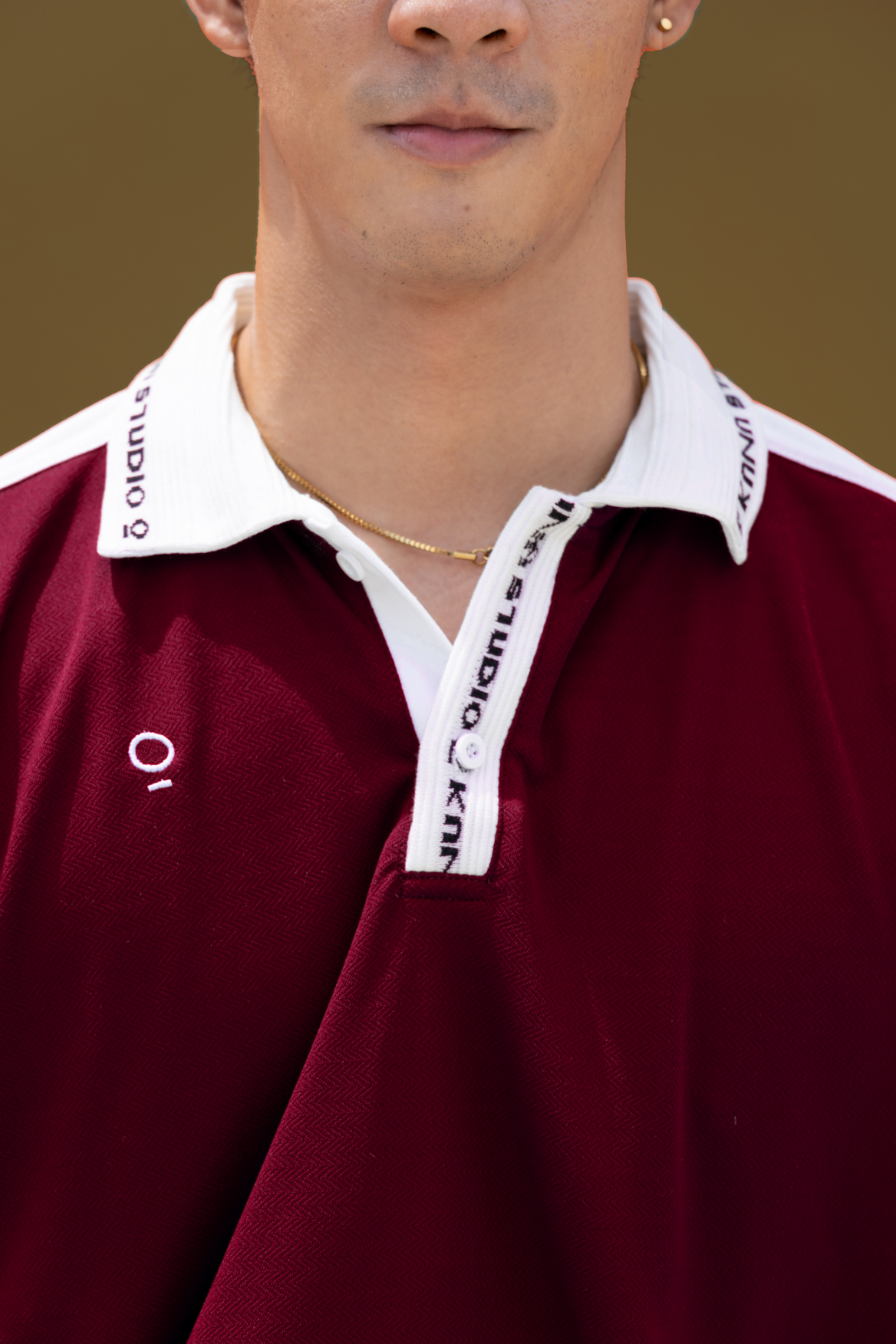 Kana Studio Men Colorblock Panel Top in Maroon