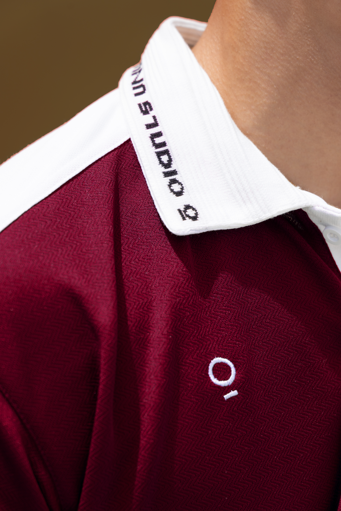 Kana Studio Men Colorblock Panel Top in Maroon