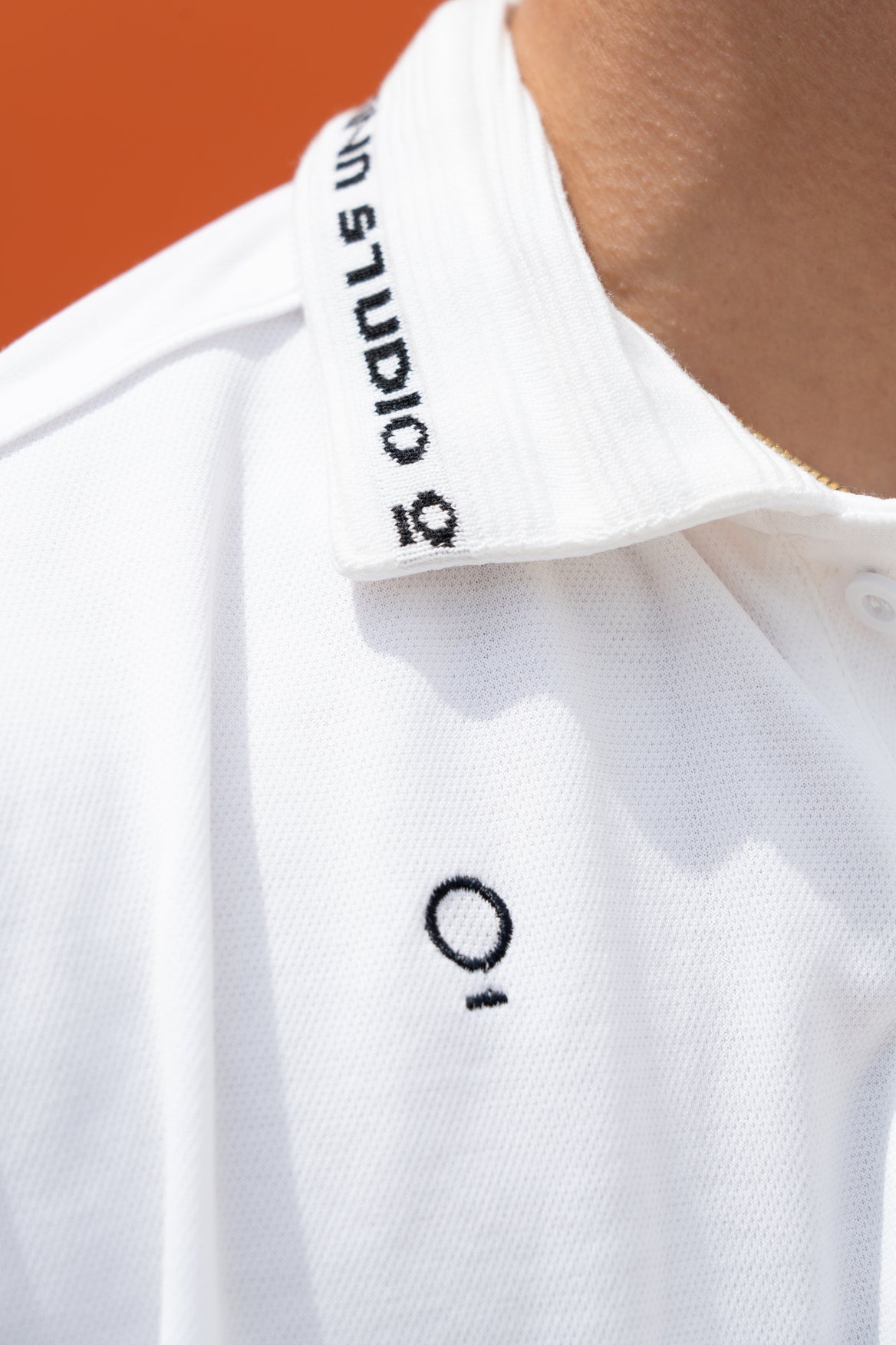Kana Studio Men Collared Baggy Top in White