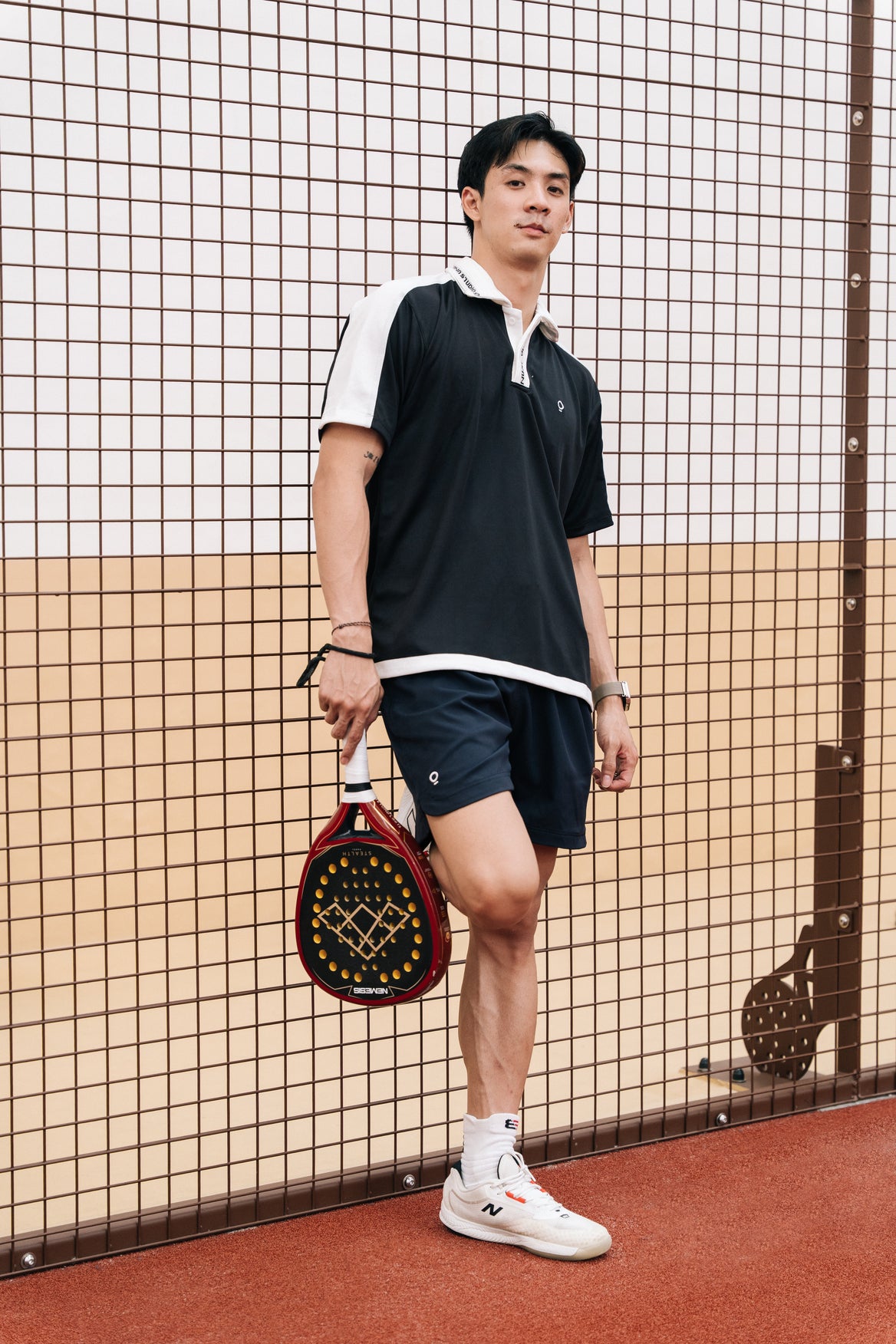 Men Colorblock Panel Top in Black