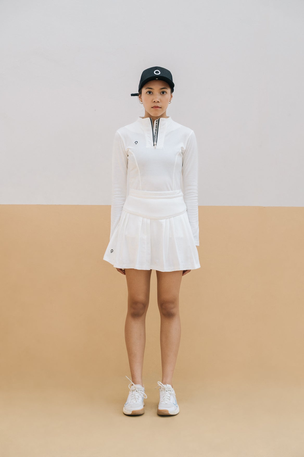 V-line Pleated Skirt in White