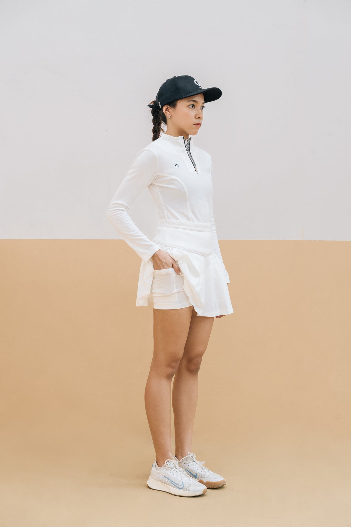 V-line Pleated Skirt in White